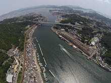 尾道水道、向島大橋、向島、尾道市街