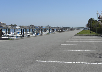 二見　ボートパーク　ヨットハーバー　船　保管　駐車場